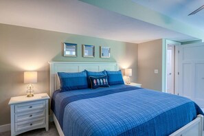 3 chambres, fer et planche à repasser, Wi-Fi, draps fournis