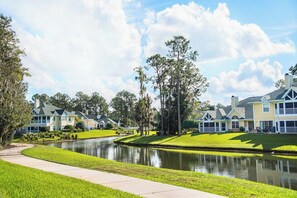 Property grounds - 4/4 with Luxurious Spa bathroom-screened lanai-golf-pool-hot tub-near beaches (Saint Augustine)