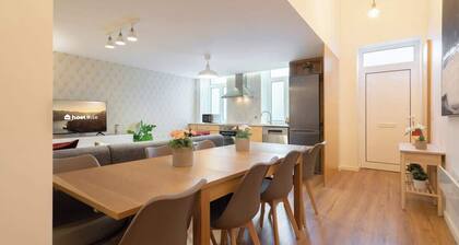 Duplex w/ Terrace | Jardim do Morro by HostWise