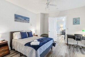 1 bedroom, WiFi, bed sheets - Historic Hayloft Lodge |Year-Round Activities |Short Drive to Beach, Dwntwn, Pumpkin Patch & Zipline (Lake Geneva)