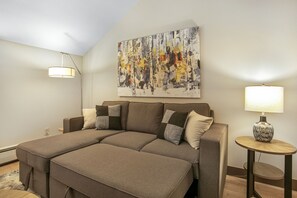 Smart TV, chimenea y reproductor de DVD 