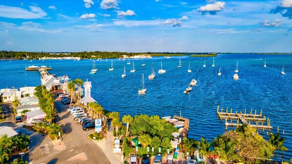 Marina - Spacious 4BR Oasis Near AMI Beaches (Bradenton)