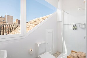 Bathroom - Apartamentos Luna Suites Palacio Dorita (Granada)