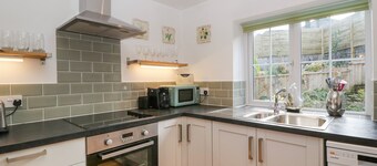 Pound Cottage