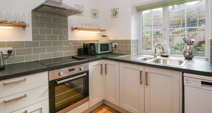 Pound Cottage