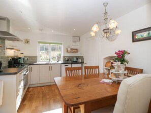 Cottage | Private kitchen | Fridge, dishwasher, electric kettle, toaster - Pound Cottage (Lyme Regis)