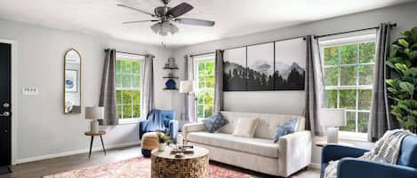 Télévision, chaîne hi-fi