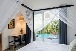 4 bedrooms, in-room safe, desk, iron/ironing board - Private villa in quiet area, ideal for family and friends (Unawatuna)