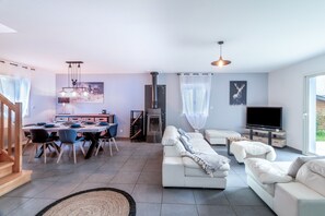 TV, peis og stereoanlegg