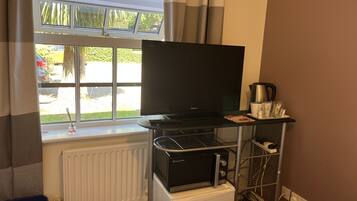 Standard Double Room | Hypo-allergenic bedding, blackout drapes, iron/ironing board, free WiFi