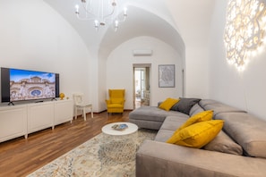 Exclusive Apartment | Living area