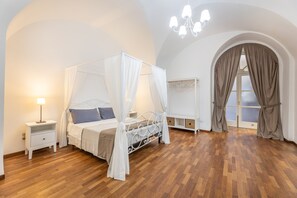 익스클루시브 아파트 | 1 개의 침실, 고급 침구, 오리/거위털 이불, 메모리폼 침대