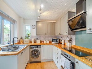 Diskmaskin och barnstol
