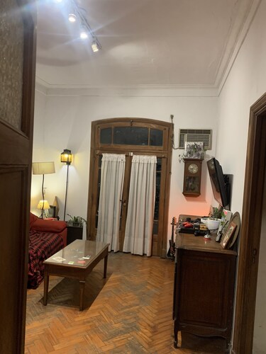 Casa Gecko in the geographical center of the City