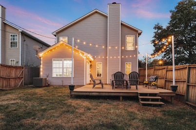 Spacious King Suite | Horses, Fire Pit, Garage