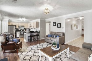 Una Smart TV, libros