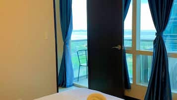 1 bedroom, free WiFi, bed sheets