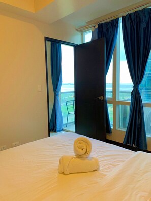 1 bedroom, free WiFi, bed sheets