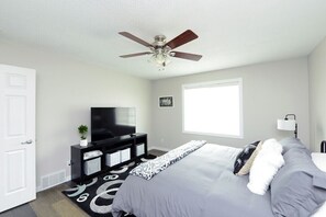 3 makuuhuonetta, silitysrauta/-lauta, Wi-Fi, vuodevaatteet