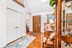 Interior - Dog-friendly, lake view home with three season room, fireplace, video projector (Arcadia)