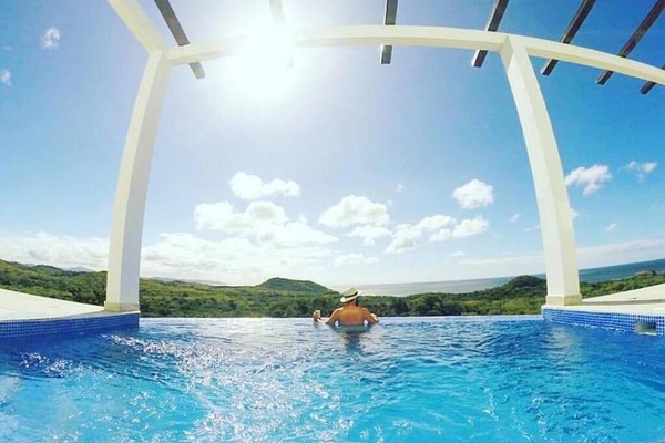 Pool & View