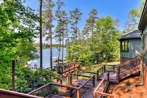Property grounds - Cozy Lakefront Escape w/ Views and Dock - January Discounts! (Modoc)