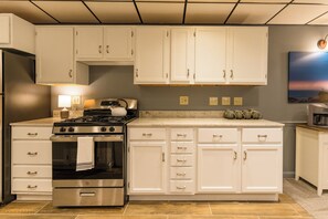 Fridge, microwave, oven, stovetop - Lovely, Two Bedroom Apartment with tons of space (Conneaut Lake)