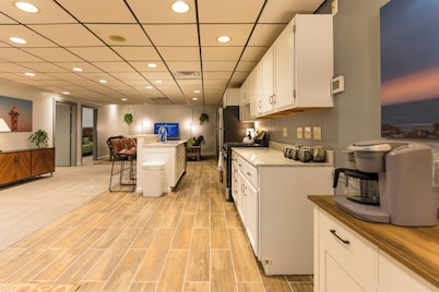 Lovely, Two Bedroom Apartment with tons of space