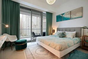 2 slaapkamers, een bureau, een strijkplank/strijkijzer, gratis wifi