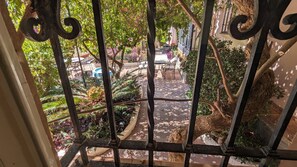 Room 108 | Desk, laptop workspace, free WiFi, bed sheets - Casa Monte Victoria (Málaga)