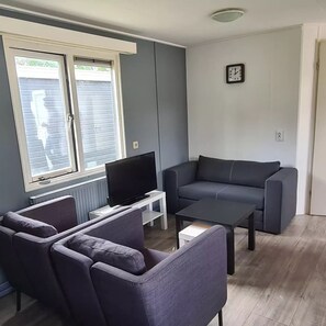 Alpehytte – basic | Oppholdsområde