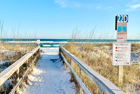 Beach nearby, sun-loungers, beach towels