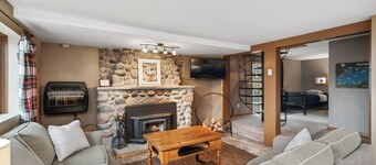 The Little Farm Fontana 5 min from Geneva Lake!