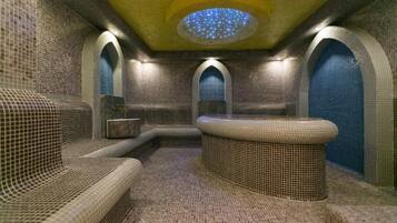 Sauna, hot tub, steam room, Turkish bath/hammam