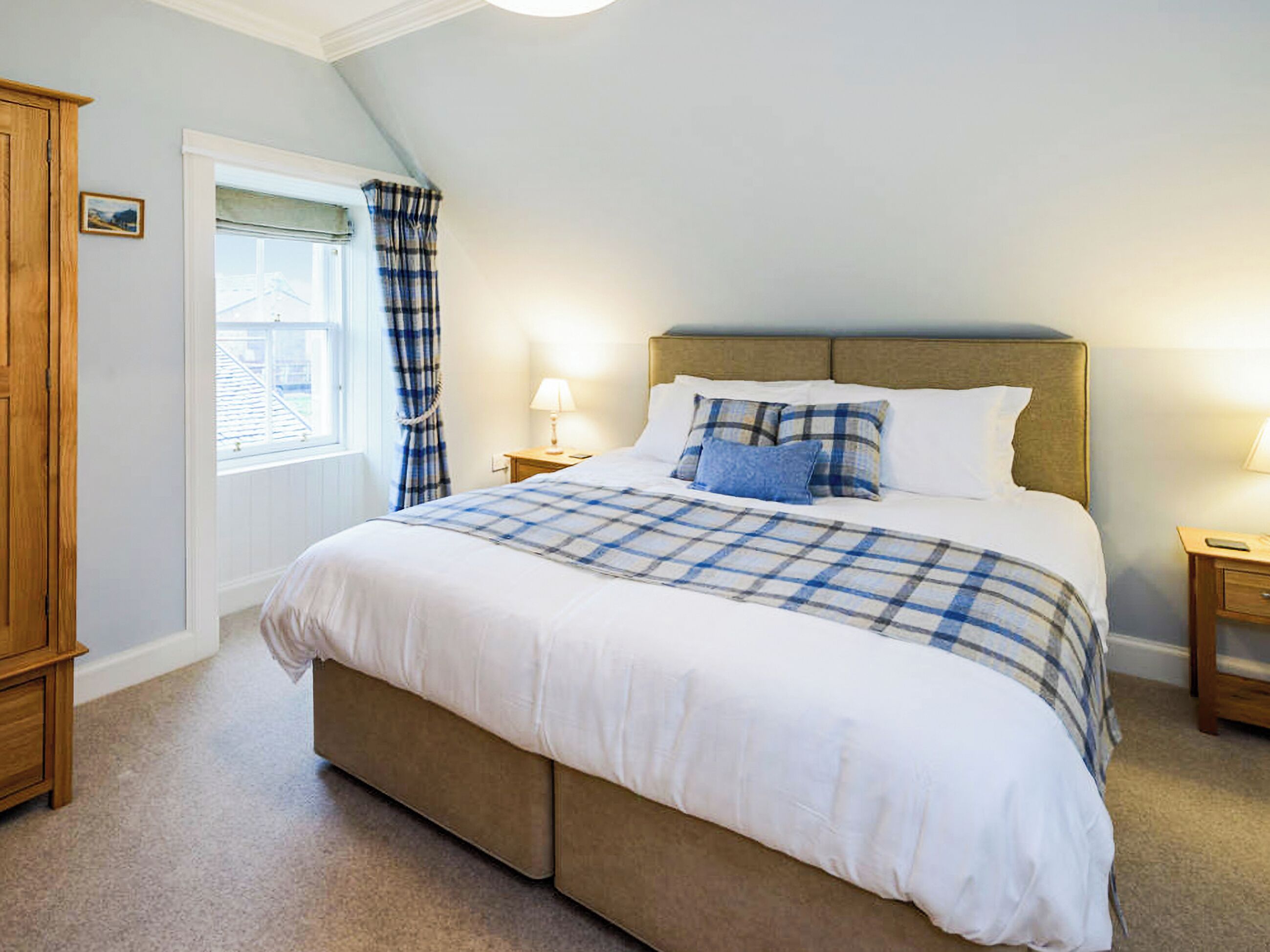 4 bedrooms, free WiFi, bed sheets
