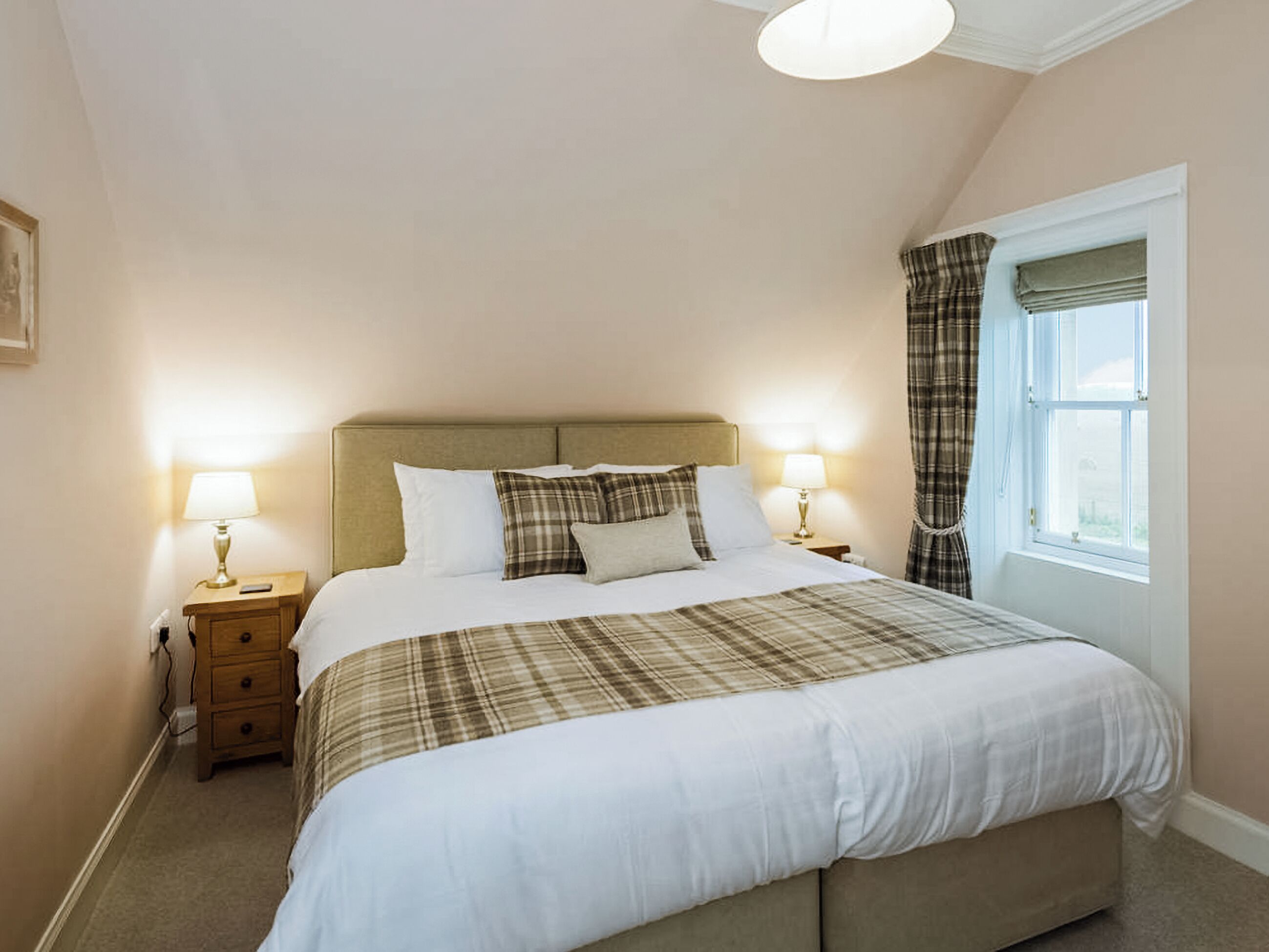 4 habitaciones, wifi gratis y ropa de cama 