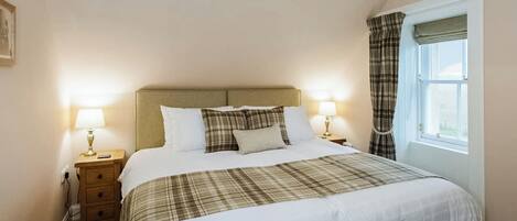4 habitaciones, wifi gratis y ropa de cama