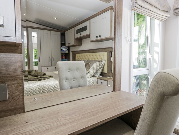 3 habitaciones, decoración personalizada y muebles diferentes