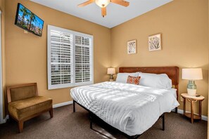 1 bedroom, desk, iron/ironing board, WiFi