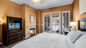 1 bedroom, desk, iron/ironing board, WiFi