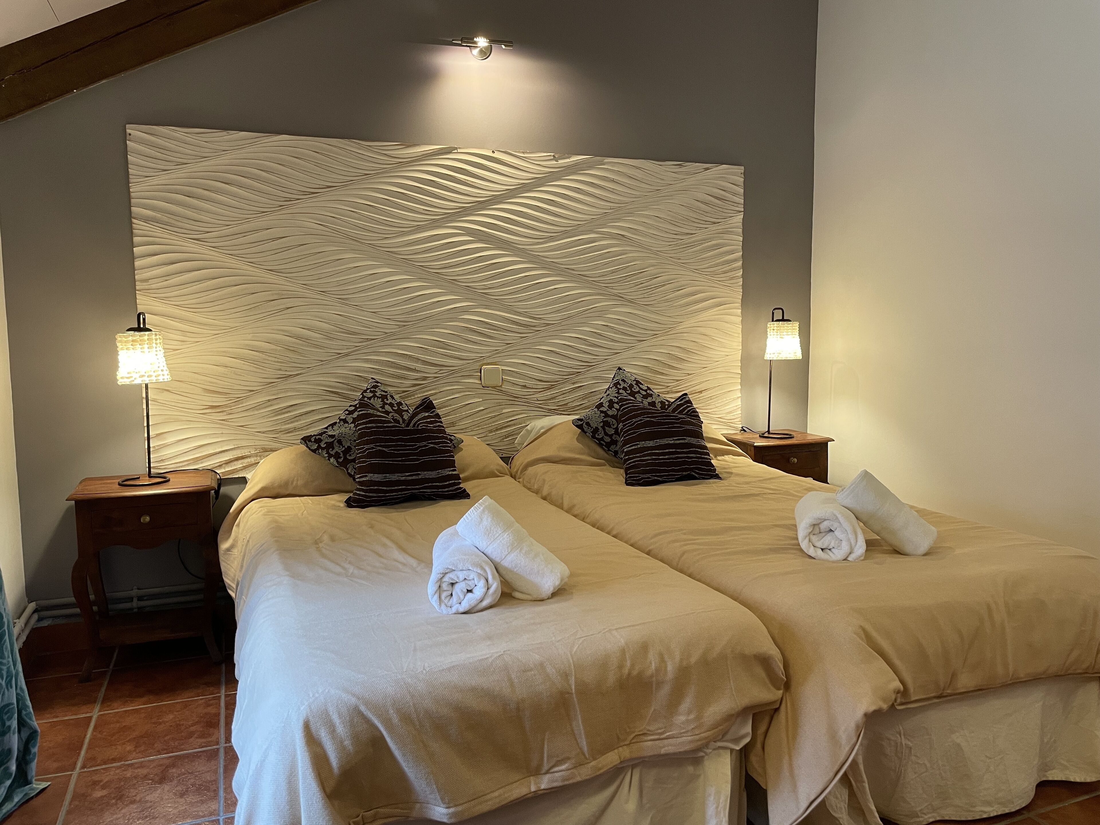 Nhà tiện nghi đơn giản | Bộ đồ giường cao cấp, chăn bông, trang trí khác biệt 