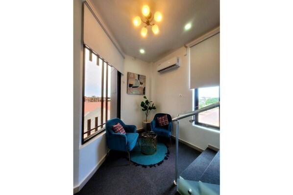 Interior - Stylish Spacious 1 Bedroom Apartment (Greater Accra Region)