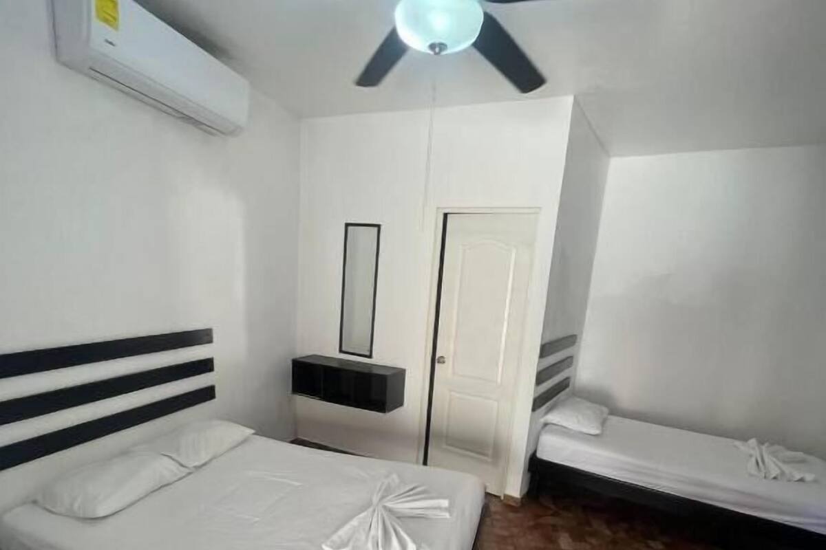 WiFi (free), bed sheets