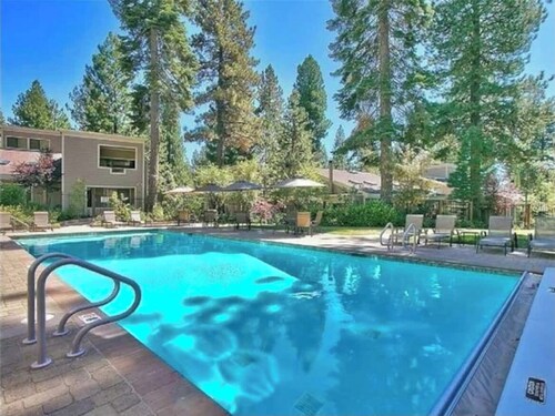 New Rustic Modern close to Ski,Beach,Restaurant’s