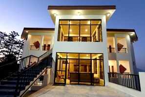 Front of property - Marco Polo Resort Murree (Murree)