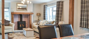 Corner Farm - UK41369