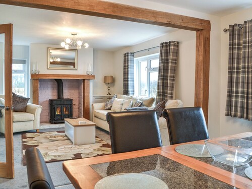 Corner Farm - UK41369