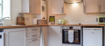 2 bedroom accommodation in Lubenham, near Market Harborough