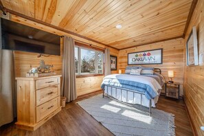 4 chambres, fer et planche à repasser, Wi-Fi, draps fournis