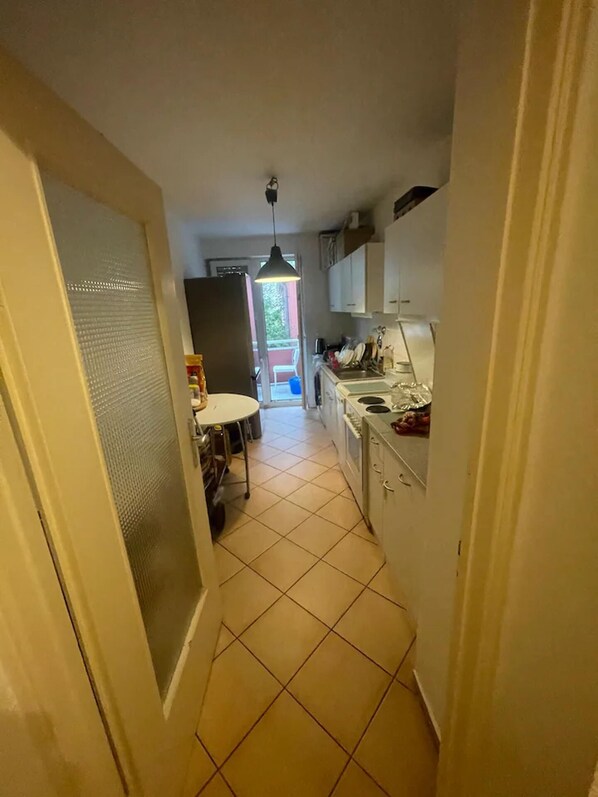 Apartment, 1 Queen Bed | Private kitchen | Oven, dishwasher, electric kettle, toaster - 60m Apartment in Sendling-westpark Munich (Munich)